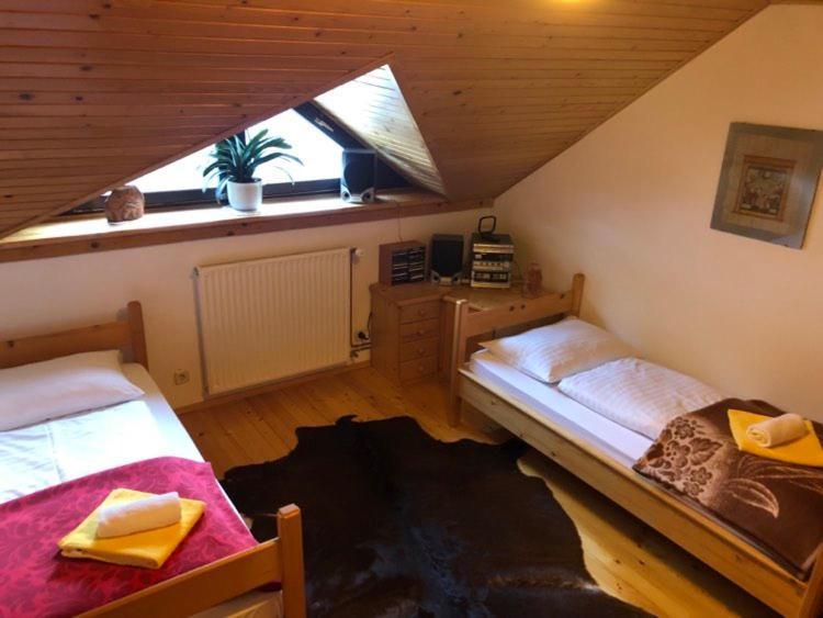 Apartma Cvrsta Trojka Есенице Экстерьер фото
